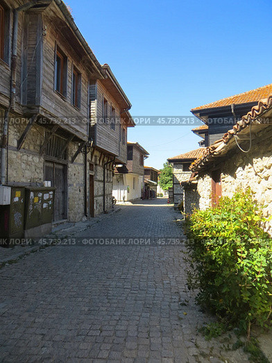 Nesebar, Bulgaria. August 01, 2024.On the streets of Old Nessebar. Редакционное фото, фотограф Мария Фетисова / Фотобанк Лори