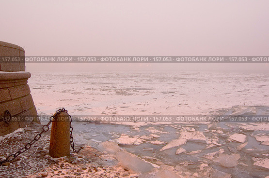Нева. Туманный день. Зима (2007 год). Стоковое фото, фотограф Александр Алексеев / Фотобанк Лори