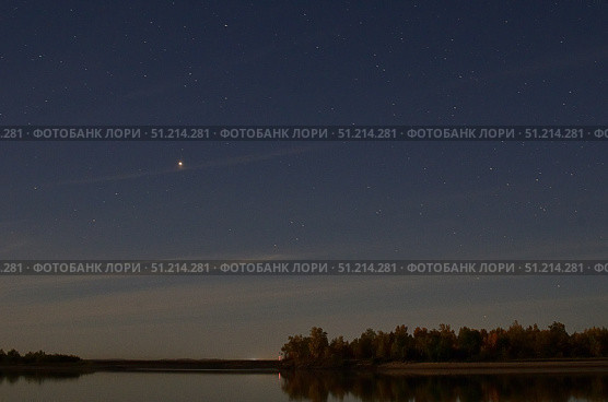 Night starry sky over the Irtysh River in the Omsk Region. Стоковое фото, фотограф Александр Карпенко / Фотобанк Лори