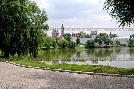 Новодевичий монастырь. Москва. Стоковое фото, фотограф Илюхина Наталья / Фотобанк Лори