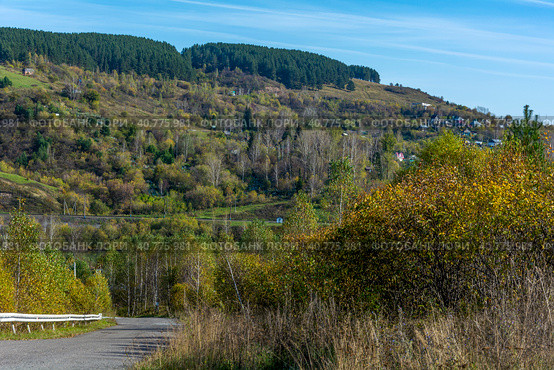 Novokuznetsk-Tashtagol highway near Mundybash village in Gornaya Shoria. Стоковое фото, фотограф Ольга Остроухова / Фотобанк Лори