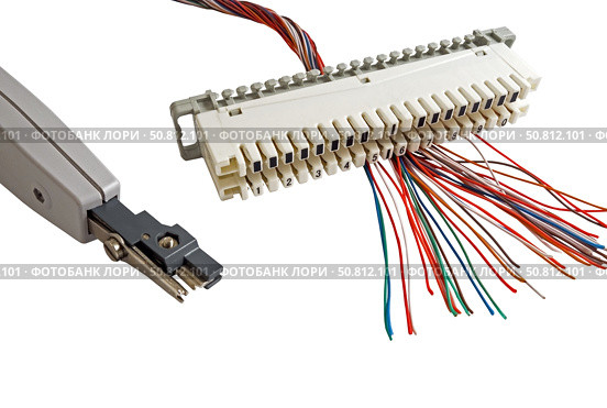Новые телефонные плинты для соединения телефонных кабелей связи. New telephone switchboard panel with wires. Стоковое фото, фотограф Татьяна Д / Фотобанк Лори