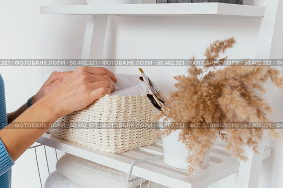 organized cabinet home 2. Стоковое фото, агентство Ingram Publishing / Фотобанк Лори
