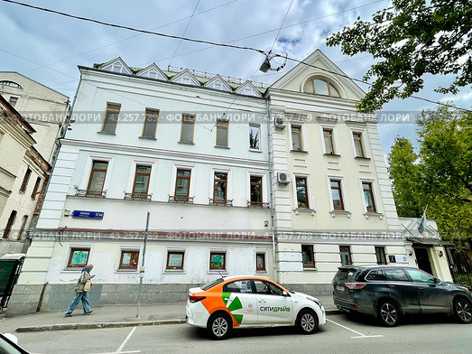 Особняк Н.П. Архипова, 1911 года постройки. Москва, Лялин переулок, дом 1/36 строение 1. Редакционное фото, фотограф Овчинникова Ирина / Фотобанк Лори