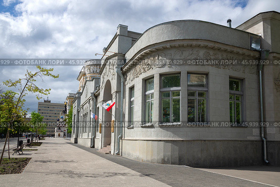 Особняк Шмидта на Волжской улице, Саратов (2024 год). Редакционное фото, фотограф Анна Карасева / Фотобанк Лори