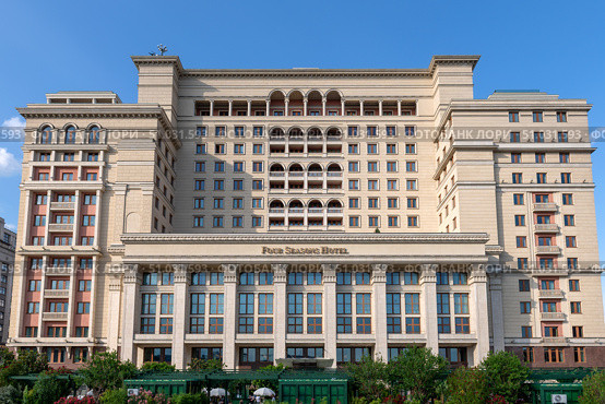 Отель Four Seasons Hotel Moscow, улица Охотный Ряд, 2, Москва. Редакционное фото, фотограф Pukhov K / Фотобанк Лори