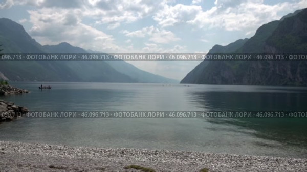 Озеро Гарда. Город Рива дель Гарда. Италия. Май. Lake Garda. City Riva del Garda. Italy. May. Стоковое видео, видеограф Горшков Александр / Фотобанк Лори