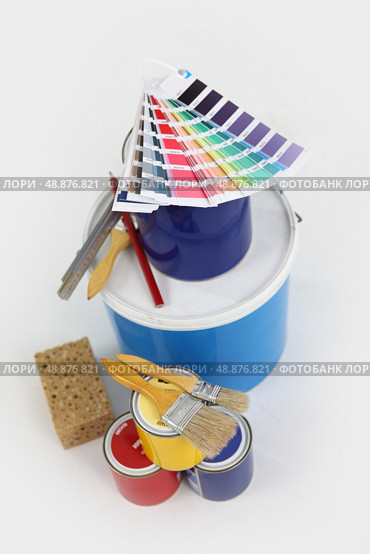 Paint, swatches and brushes. Стоковое фото, агентство Ingram Publishing / Фотобанк Лори