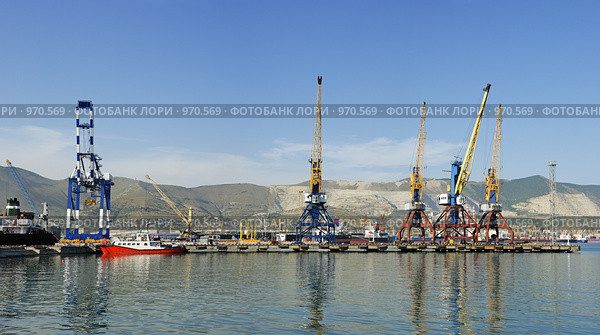 Панорама набережной в Новороссийске (2009 год). Стоковое фото, фотограф Игорь Долгов / Фотобанк Лори