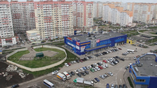 Панорама нового микрорайона на Восточно-Кругликовской улице города Краснодар (2016 год). Редакционное видео, видеограф Олег Хархан / Фотобанк Лори