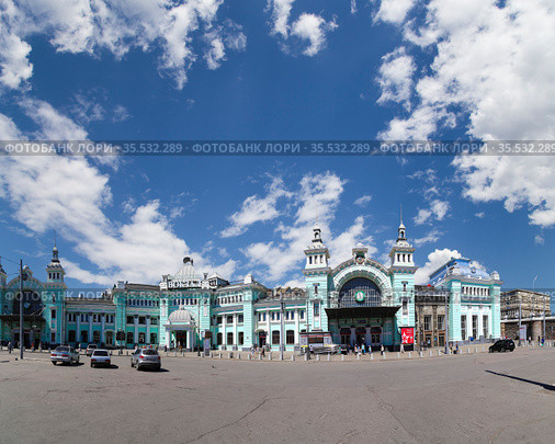 Panorama of the Belorusskiy railway station (written in Russian)-- is one of the nine main railway stations in Moscow, Russia. It was opened in 1870 and rebuilt in its current form in 1907-1912 (2016 год). Редакционное фото, фотограф Владимир Журавлев / Фотобанк Лори