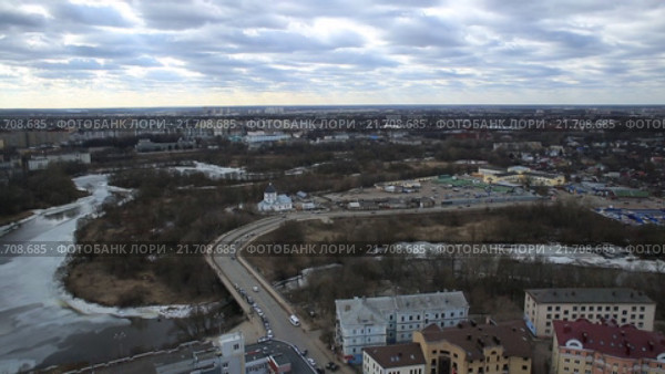 Панорама провинциального города. Тверь. Видео с дрона. MOV. Стоковое видео, видеограф Евгений Ковалев / Фотобанк Лори