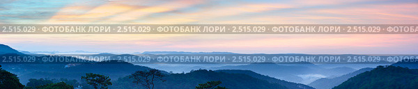 Панорама рассвета в горах. Вьетнам. Стоковое фото, фотограф Артем Севостьянов / Фотобанк Лори