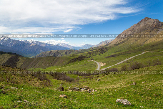 Panoramic view of the Caucasus mountains. Стоковое фото, фотограф Юлия Белоусова / Фотобанк Лори