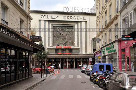 Париж. Folies Bergere (2010 год). Редакционное фото, фотограф Александр Алексеев / Фотобанк Лори