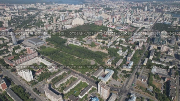 Парк Зеленая роща в Екатеринбурге - съемка с дрона в 2022 году. Стоковое видео, видеограф Владислав Самошкин / Фотобанк Лори