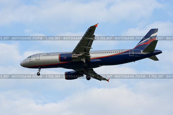Пассажирский самолет Airbus A320 авиакомпании Аэрофлот (2010 год). Редакционное фото, фотограф Алексей Букреев / Фотобанк Лори
