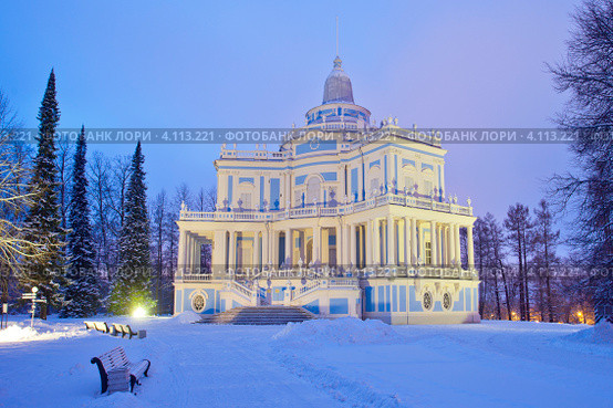 Павильон Катальной горки. Ораниенбаум (2012 год). Редакционное фото, фотограф Литвяк Игорь / Фотобанк Лори