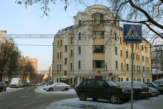 Пересечение Стремянного переулка (перспектива) с улицей Щипок. Москва (2010 год). Редакционное фото, фотограф Владимир Магит / Фотобанк Лори