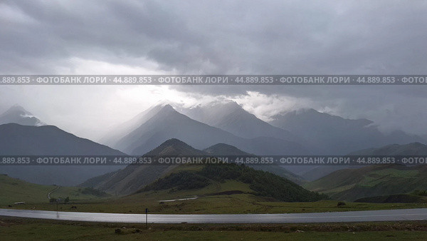 Перевал Цей-Лоам во время дождя. Tsey Loam Pass in the rain. Стоковое фото, фотограф Алла Толочек / Фотобанк Лори