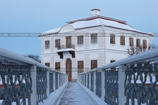 Петергоф. Нижний парк. Дворец Марли (2012 год). Редакционное фото, фотограф Литвяк Игорь / Фотобанк Лори