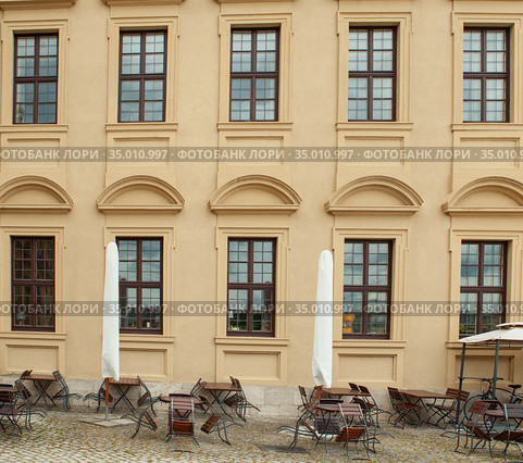 Photo of an empty street cafe in Germany. Lockdown in Europe. Стоковое фото, фотограф Restyler Viacheslav / Фотобанк Лори