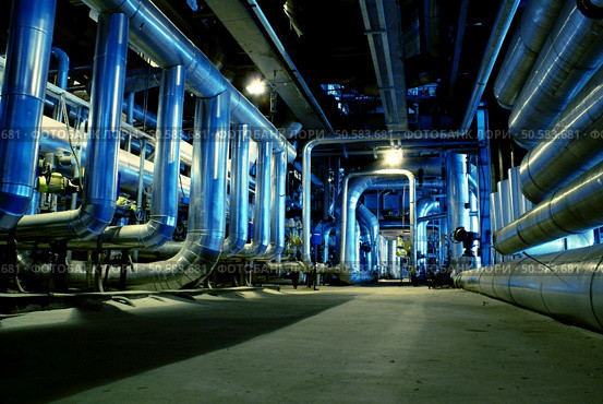 Pipes, tubes, machinery and steam turbine at a power plant                 . Стоковое фото, агентство Ingram Publishing / Фотобанк Лори