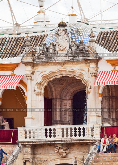 Plaza de Toros de la Real Maestranza in Seville - The royal balcony ("Palco del principe" in Spanish) Стоковое фото, агентство Ingram Publishing / Фотобанк Лори