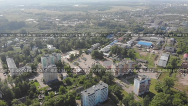 Площадь Коминтерна в городе Кирове - съемка с дрона в 2020 году. Стоковое видео, видеограф Владислав Самошкин / Фотобанк Лори