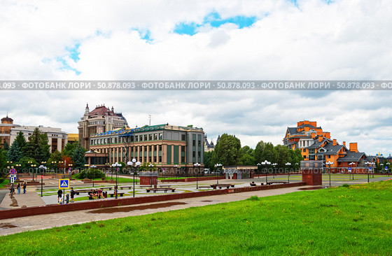 Площадь Султан-Галиева. Город Казань (2024 год). Редакционное фото, фотограф Макаров Алексей / Фотобанк Лори