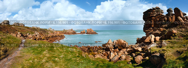 Ploumanach coast spring panorama (Brittany, France) Стоковое фото, фотограф Юрий Брыкайло / Фотобанк Лори