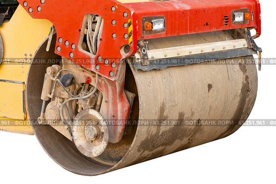Пневмошинный каток  на белом фоне. Heavy Vibration roller compactor for road repairing. Стоковое фото, фотограф Татьяна Д / Фотобанк Лори