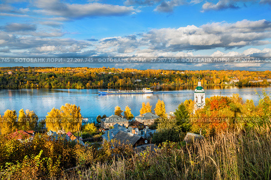 По реке Волге on the Volga River (2017 год). Стоковое фото, фотограф Baturina Yuliya / Фотобанк Лори