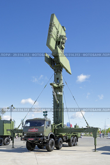 "Подлет-К1" - мобильная трехкоординатная РЛС малых высот кругового обзора боевого режима межвидового применения на Международном военно-техническом форуме "Армия-2018". Кубинка, военно-патриотический парк "Патриот" Редакционное фото, фотограф Игорь Долгов / Фотобанк Лори