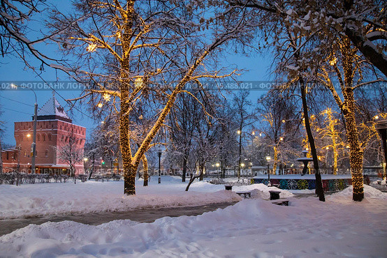 Покровская улица и площадь минина  в Нижнем Новгороде. Bolshaya Pokrovskaya Street in Nizhny Novgorod. Стоковое фото, фотограф Igor Lijashkov / Фотобанк Лори