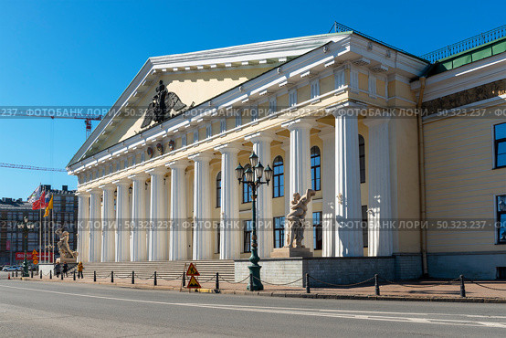 Портик Горного университета. Санкт-Петербург. Редакционное фото, фотограф Александр Щепин / Фотобанк Лори