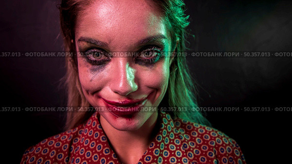 portrait make up clown horror character looking camera. Стоковое фото, агентство Ingram Publishing / Фотобанк Лори