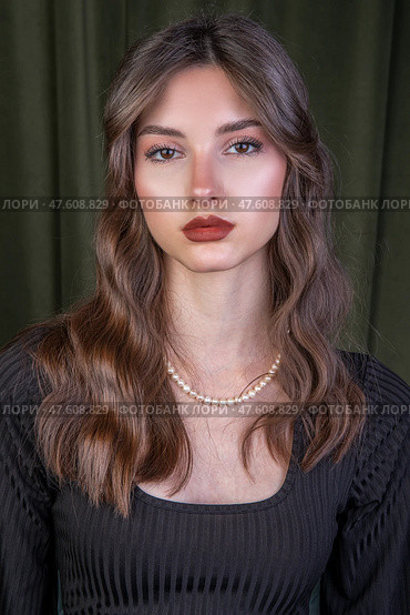 Portrait of a young beautiful girl. Стоковое фото, фотограф Андрей Аркуша / Фотобанк Лори