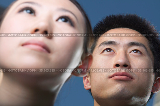 Portrait of two young people, face only. Стоковое фото, агентство Ingram Publishing / Фотобанк Лори