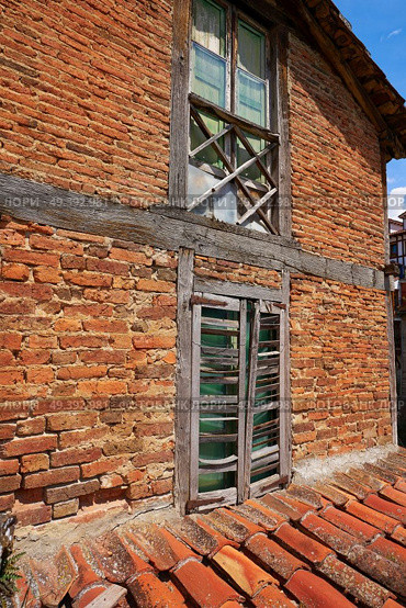 Potes village facades in Cantabria of Spain. Стоковое фото, агентство Ingram Publishing / Фотобанк Лори