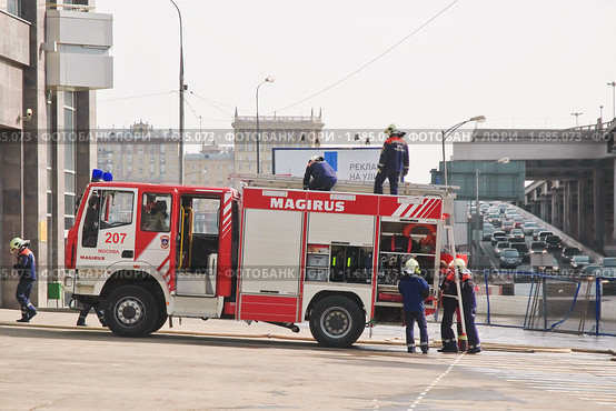 Пожарная часть в  "Северной башне" делового центра "Москва-сити" (2010 год). Редакционное фото, фотограф Алёшина Оксана / Фотобанк Лори