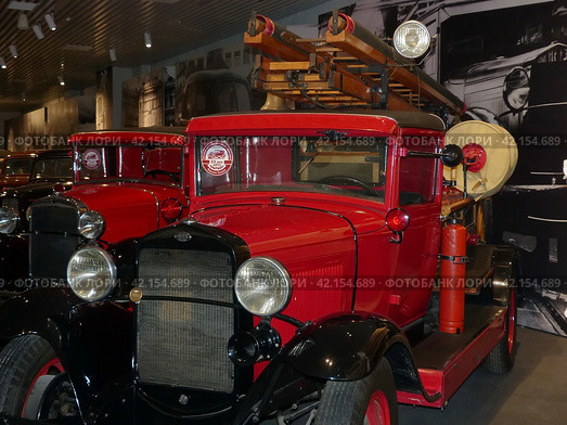 Пожарная машина ПМГ-1 на базе ГАЗ-АА, 1932, Московский автосборочный завод им. КИМ. Музей автомобильной техники. Верхняя Пышма, Россия (2020 год). Редакционное фото, фотограф Сергей Елизарьев / Фотобанк Лори