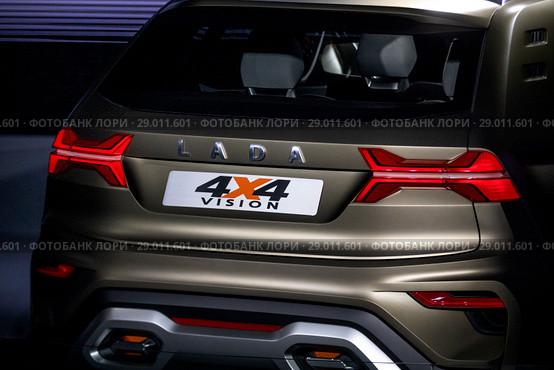 Презентация концепта нового российского внедорожника Lada 4х4 Vision на Московском международном автомобильном салоне (ММАС – 2018) в МВЦ "Крокус Экспо", Россия. Редакционное фото, фотограф Николай Винокуров / Фотобанк Лори