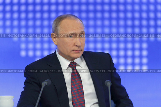 Президент Российской Федерации Владимир Владимирович Путин на ежегодной пресс-конференции в Москве (2016 год). Редакционное фото, фотограф Игорь Долгов / Фотобанк Лори