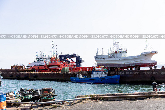 Причал ФГБУ "Морспасслужба" в Петропавловске-Камчатском (2020 год). Редакционное фото, фотограф Алексей Шматков / Фотобанк Лори