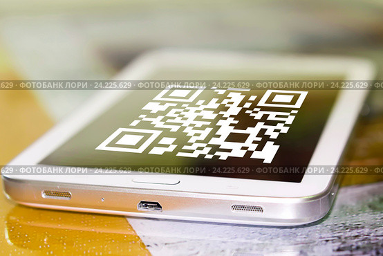 QR-код на экране сотового телефона. Стоковое фото, фотограф Сергеев Валерий / Фотобанк Лори