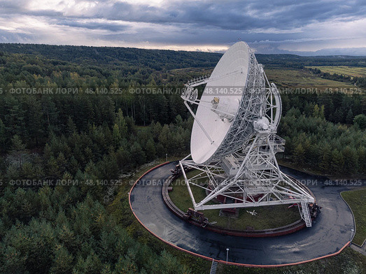Радиотелескоп. Радиоастрономическая обсерватория. Ленинградская область. Radio telescope. Radio astronomical observatory. Leningrad region. (2021 год). Редакционное фото, фотограф Антон Назаров / Фотобанк Лори
