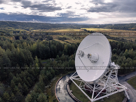 Радиотелескоп. Радиоастрономическая обсерватория. Ленинградская область. Radio telescope. Radio astronomical observatory. Leningrad region. (2021 год). Редакционное фото, фотограф Антон Назаров / Фотобанк Лори