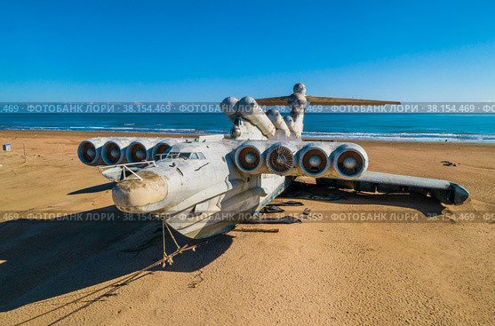 Ракетный корабль-экраноплан проекта 903 «Лунь». Окрестности Дербента, Дагестан. Аэросъемка. Стоковое фото, фотограф Сергей Цепек / Фотобанк Лори