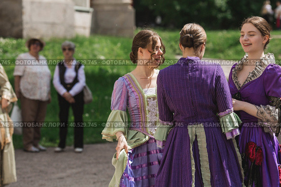Reconstruction of the court ball of the mid-18th century of Her Imperial Majesty Catherine II in the Tsaritsyno Park in Moscow. (2023 год). Редакционное фото, фотограф Photojuli / Фотобанк Лори